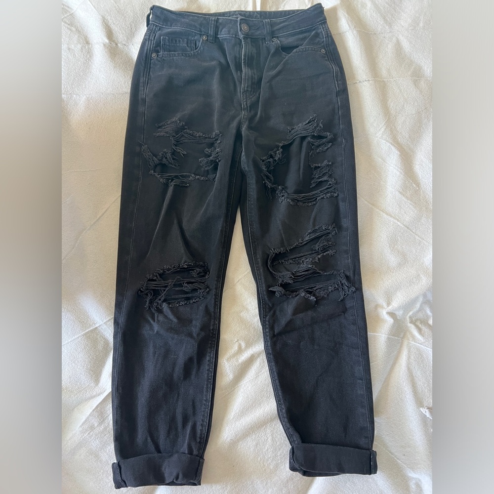 AE Ripped Mom Jean